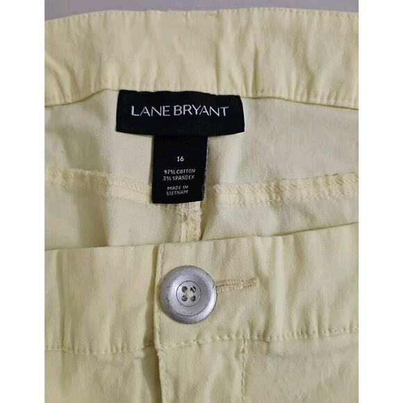Lane Bryant ~Woman Size 16~ Yellow Cotton Blend Shorts Stretch. - Picture 7 of 9